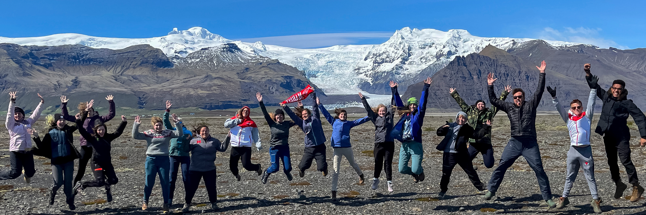 Image of students studying in Iceland.